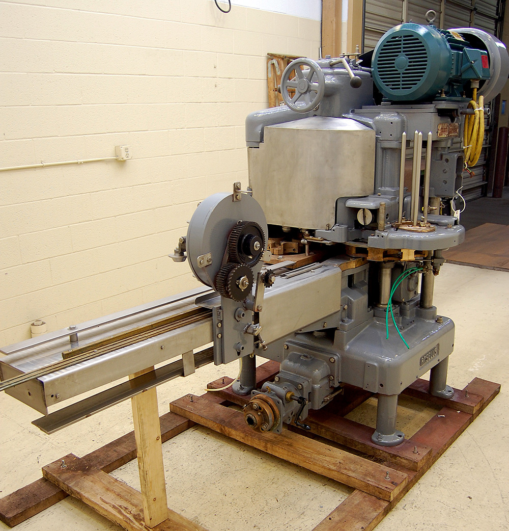 Used STEAM FLOW CAN SEAMER, Angelus model 60L, with in-motion timer; Alard item Y2653