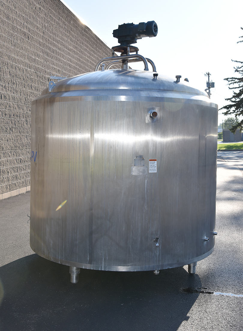 Used 1580 gallon dairy TANK, with bottom SWEEP AGITATION, stainless steel, Alard item Y3956